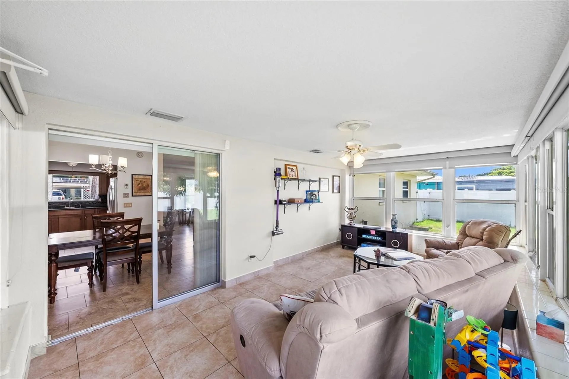 1831 Oak Lake Drive Clearwater FL 33764