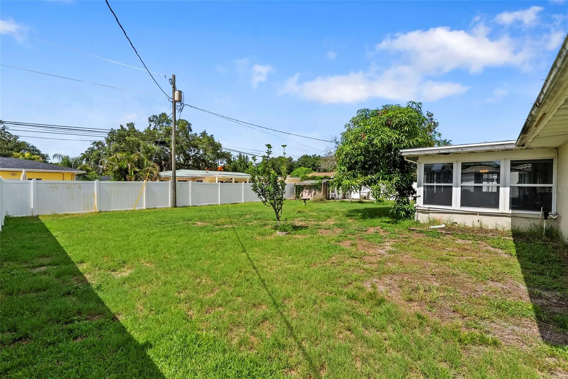 1831 Oak Lake Drive Clearwater FL 33764
