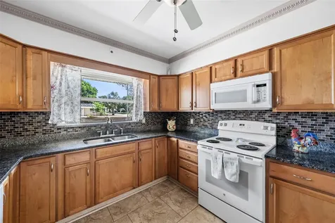 1831 Oak Lake Drive Clearwater FL 33764