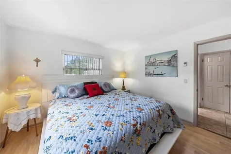 1831 Oak Lake Drive Clearwater FL 33764