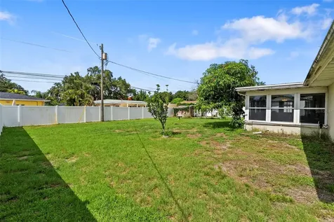 1831 Oak Lake Drive Clearwater FL 33764