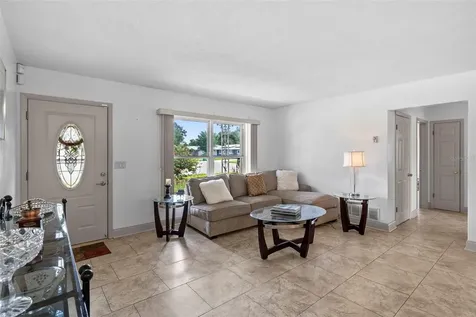 1831 Oak Lake Drive Clearwater FL 33764
