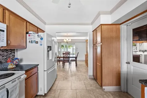 1831 Oak Lake Drive Clearwater FL 33764