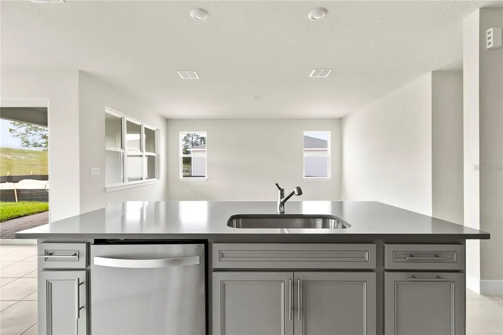 15936 Winding Bluff Drive Montverde FL 34756