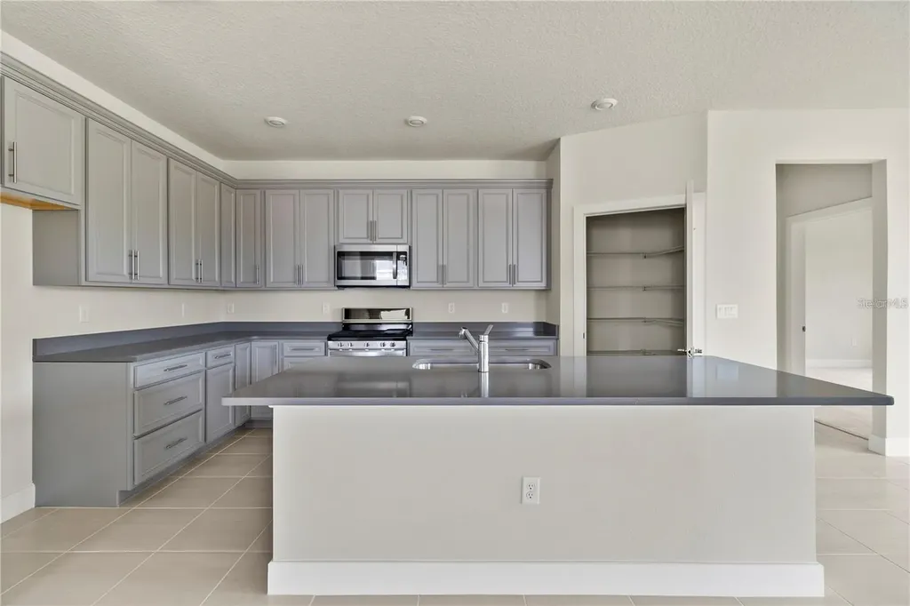 15936 Winding Bluff Drive Montverde FL 34756