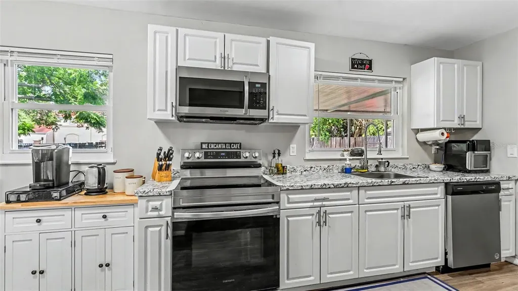 1309 Cinnamon Way W Lakeland FL 33801