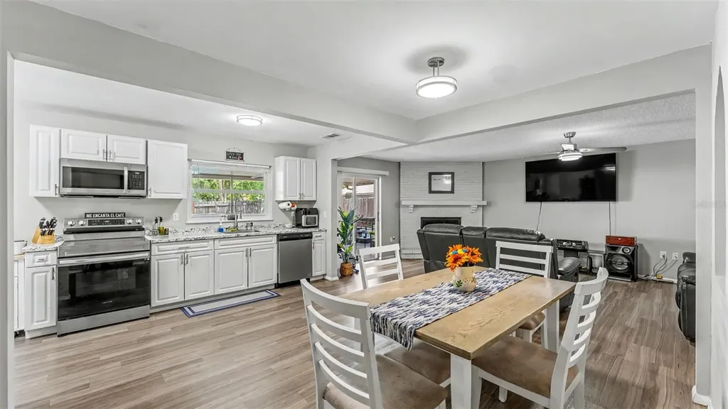 1309 Cinnamon Way W Lakeland FL 33801