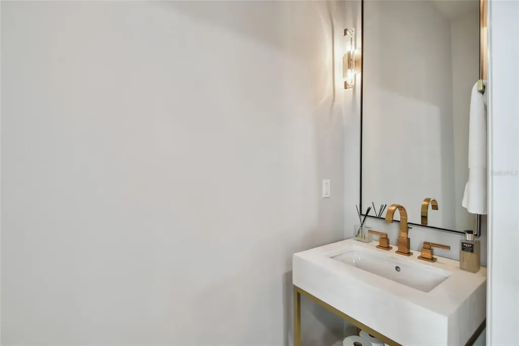 3814 West De Leon Street Tampa FL 33609