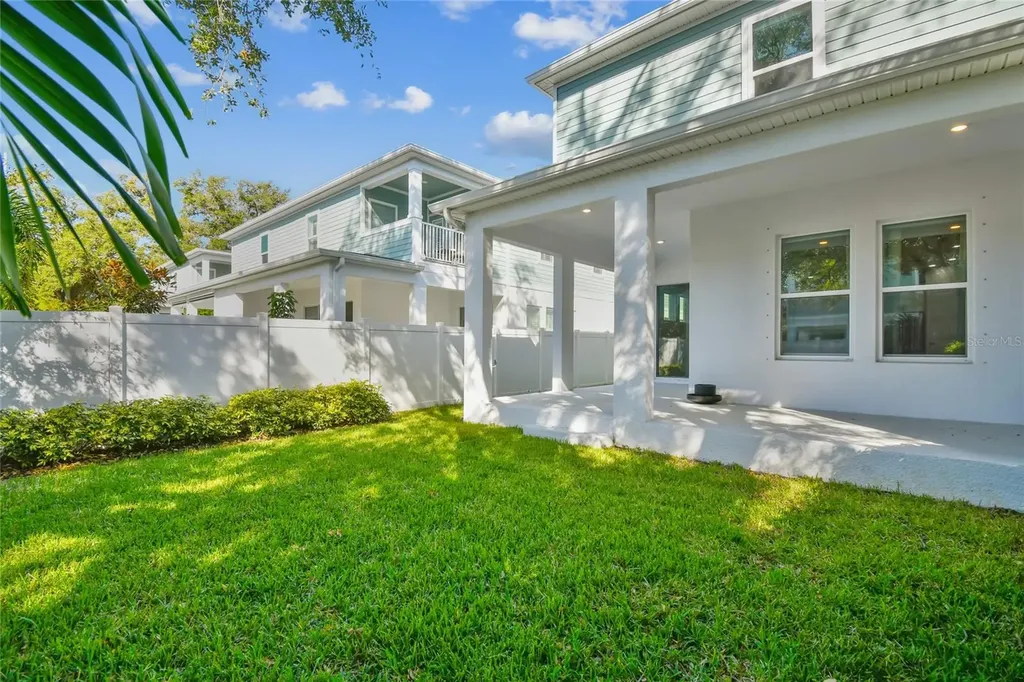 3814 West De Leon Street Tampa FL 33609