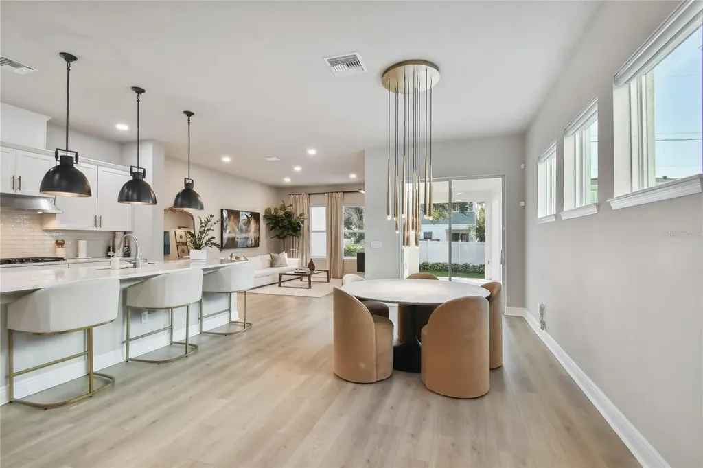3814 West De Leon Street Tampa FL 33609