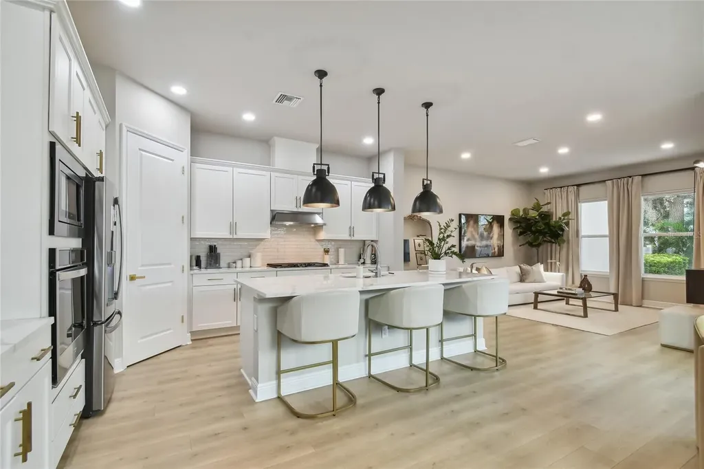 3814 West De Leon Street Tampa FL 33609