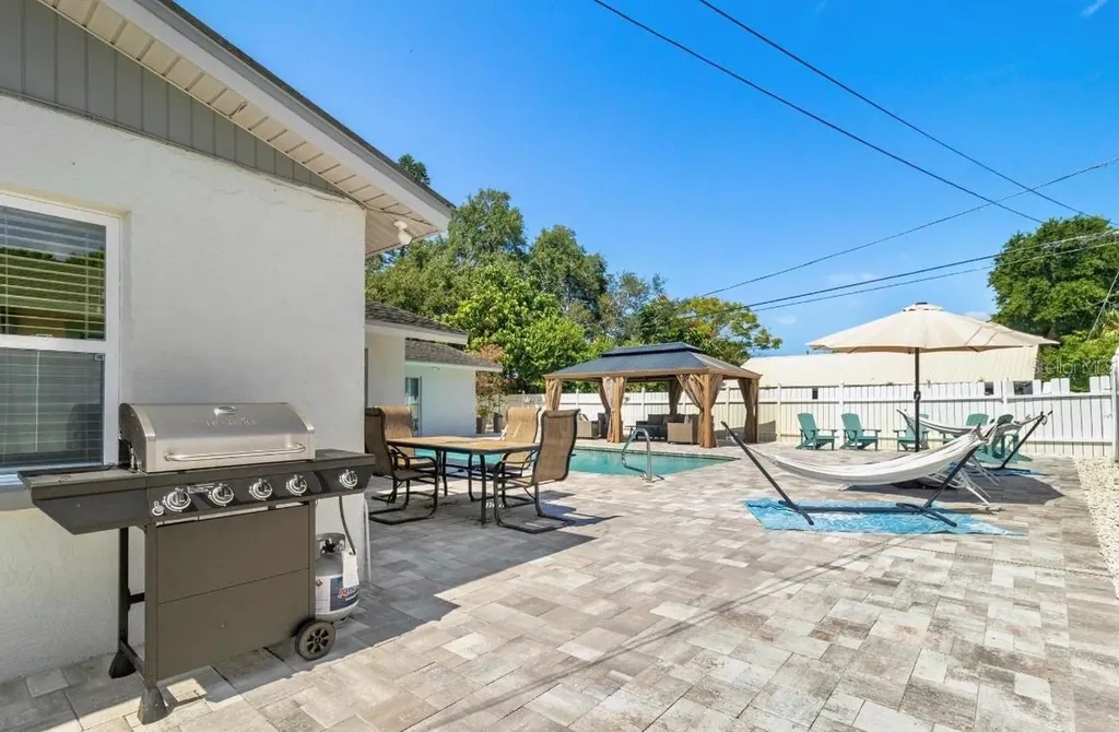 5127 Caesar Way S St Petersburg FL 33712