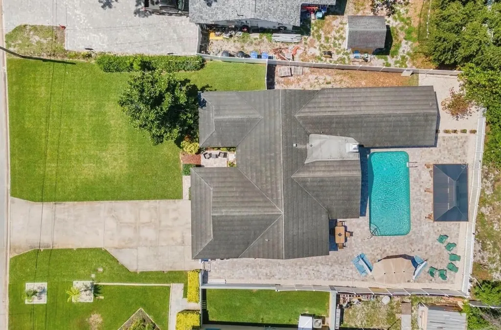 5127 Caesar Way S St Petersburg FL 33712