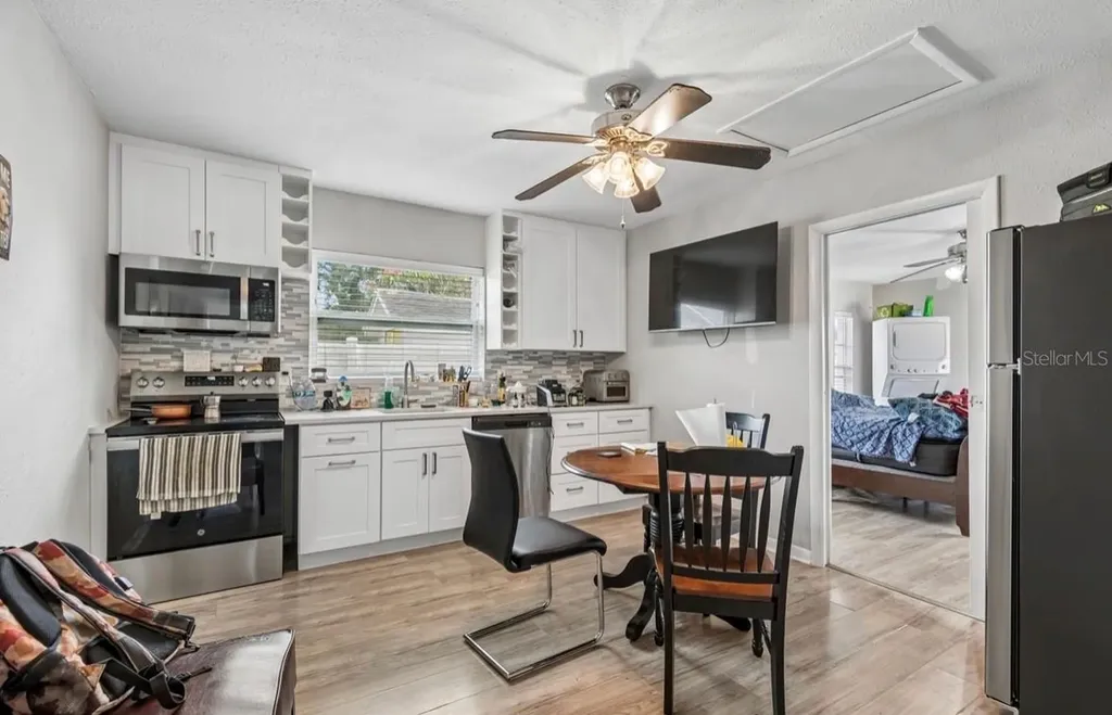5127 Caesar Way S St Petersburg FL 33712