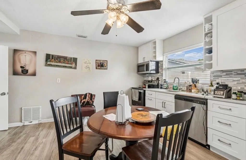 5127 Caesar Way S St Petersburg FL 33712