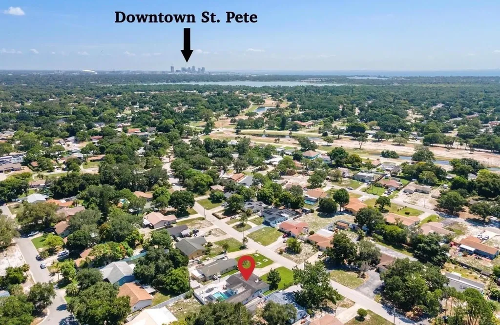 5127 Caesar Way S St Petersburg FL 33712