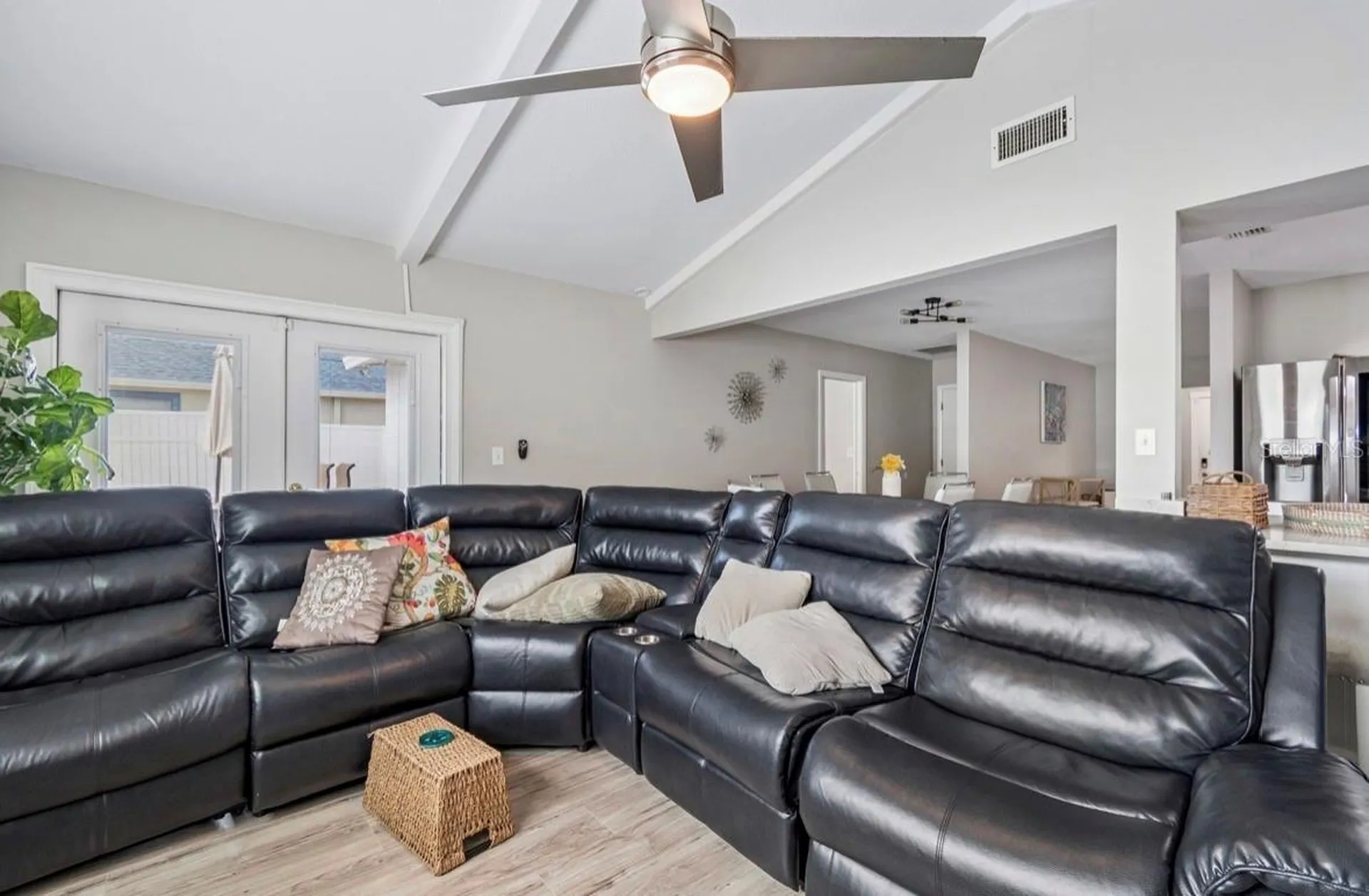 5127 Caesar Way S St Petersburg FL 33712