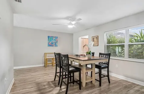 5127 Caesar Way S St Petersburg FL 33712