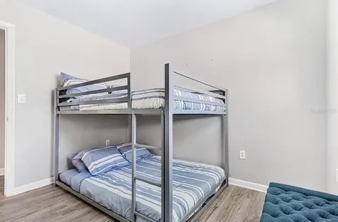 5127 Caesar Way S St Petersburg FL 33712