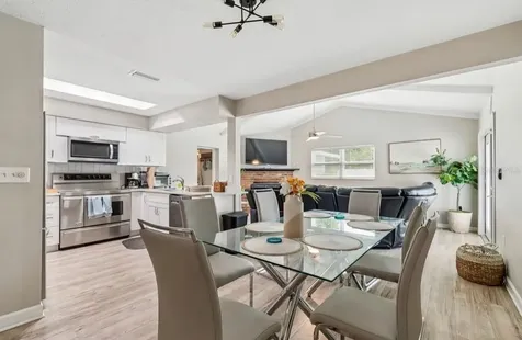 5127 Caesar Way S St Petersburg FL 33712
