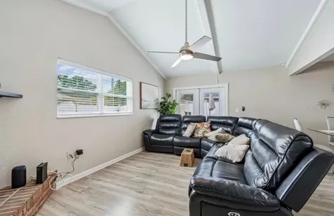 5127 Caesar Way S St Petersburg FL 33712