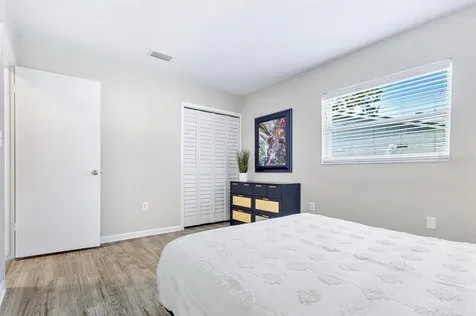 5127 Caesar Way S St Petersburg FL 33712