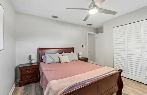 5127 Caesar Way S St Petersburg FL 33712