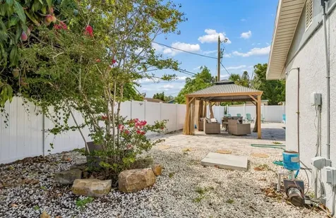 5127 Caesar Way S St Petersburg FL 33712