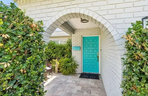 5127 Caesar Way S St Petersburg FL 33712