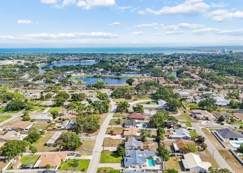 5127 Caesar Way S St Petersburg FL 33712