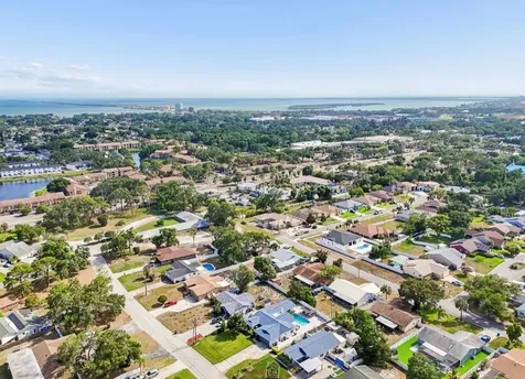 5127 Caesar Way S St Petersburg FL 33712