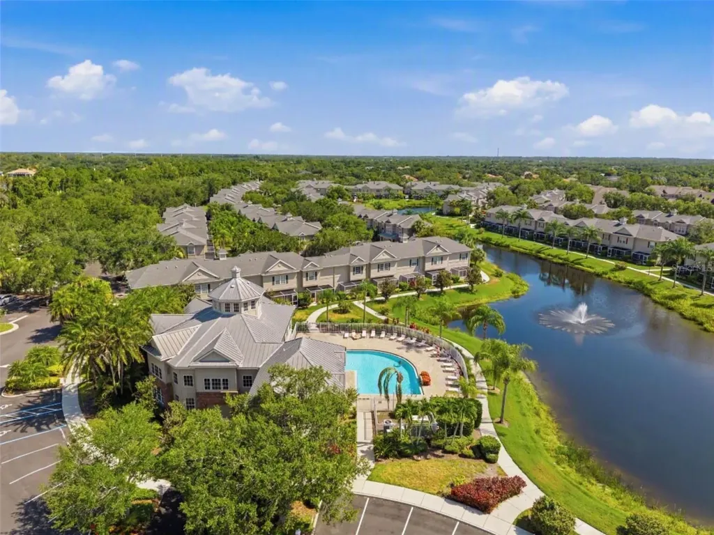 7560 Plantation Circle Bradenton FL 34201