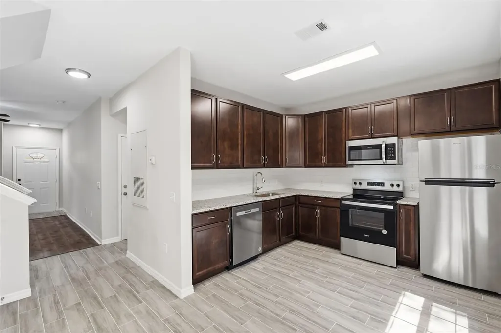 7560 Plantation Circle Bradenton FL 34201