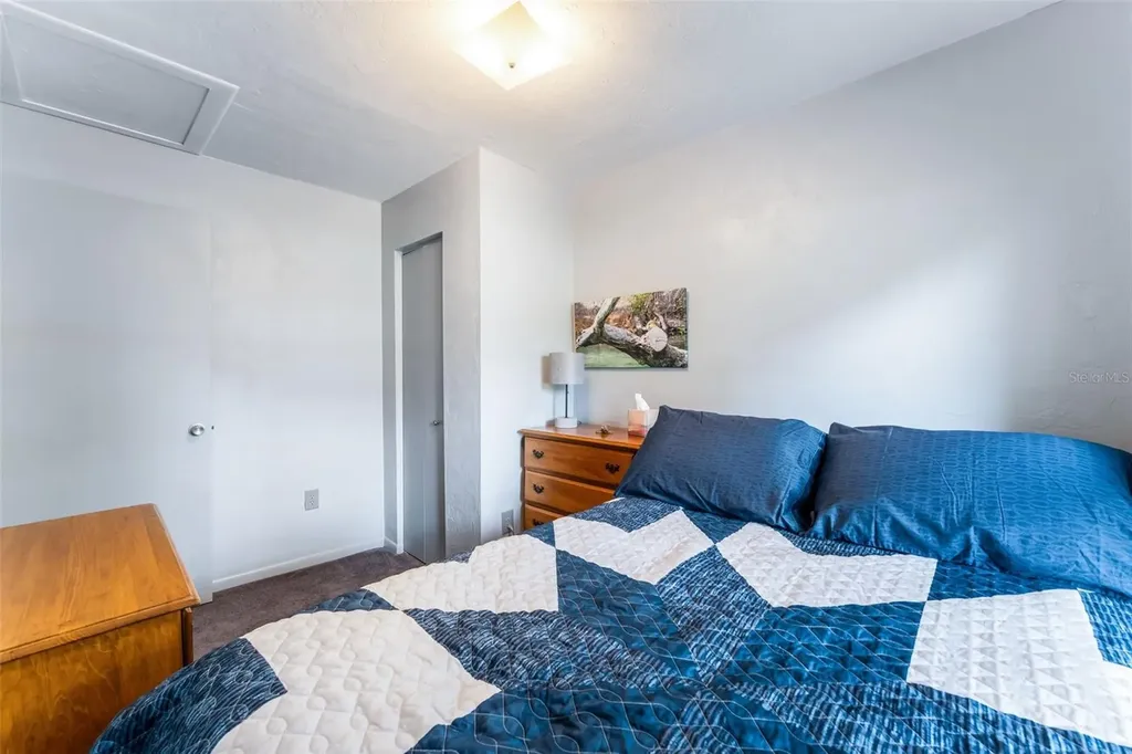 302 Park Avenue Hastings FL 32145