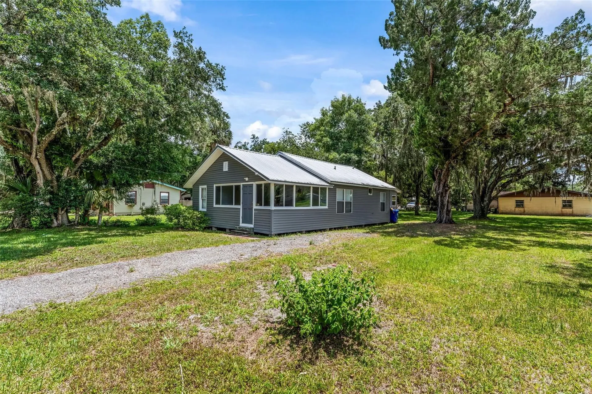302 Park Avenue Hastings FL 32145