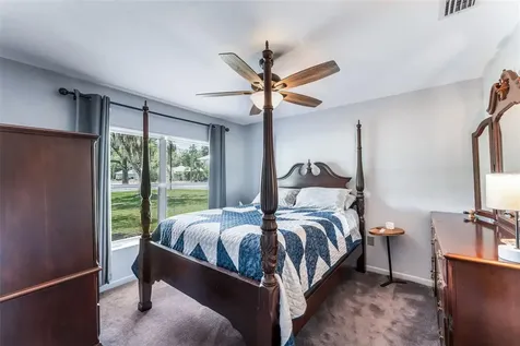 302 Park Avenue Hastings FL 32145