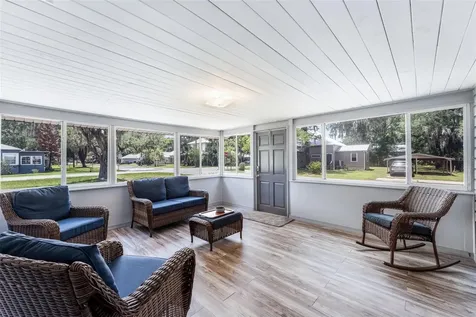 302 Park Avenue Hastings FL 32145