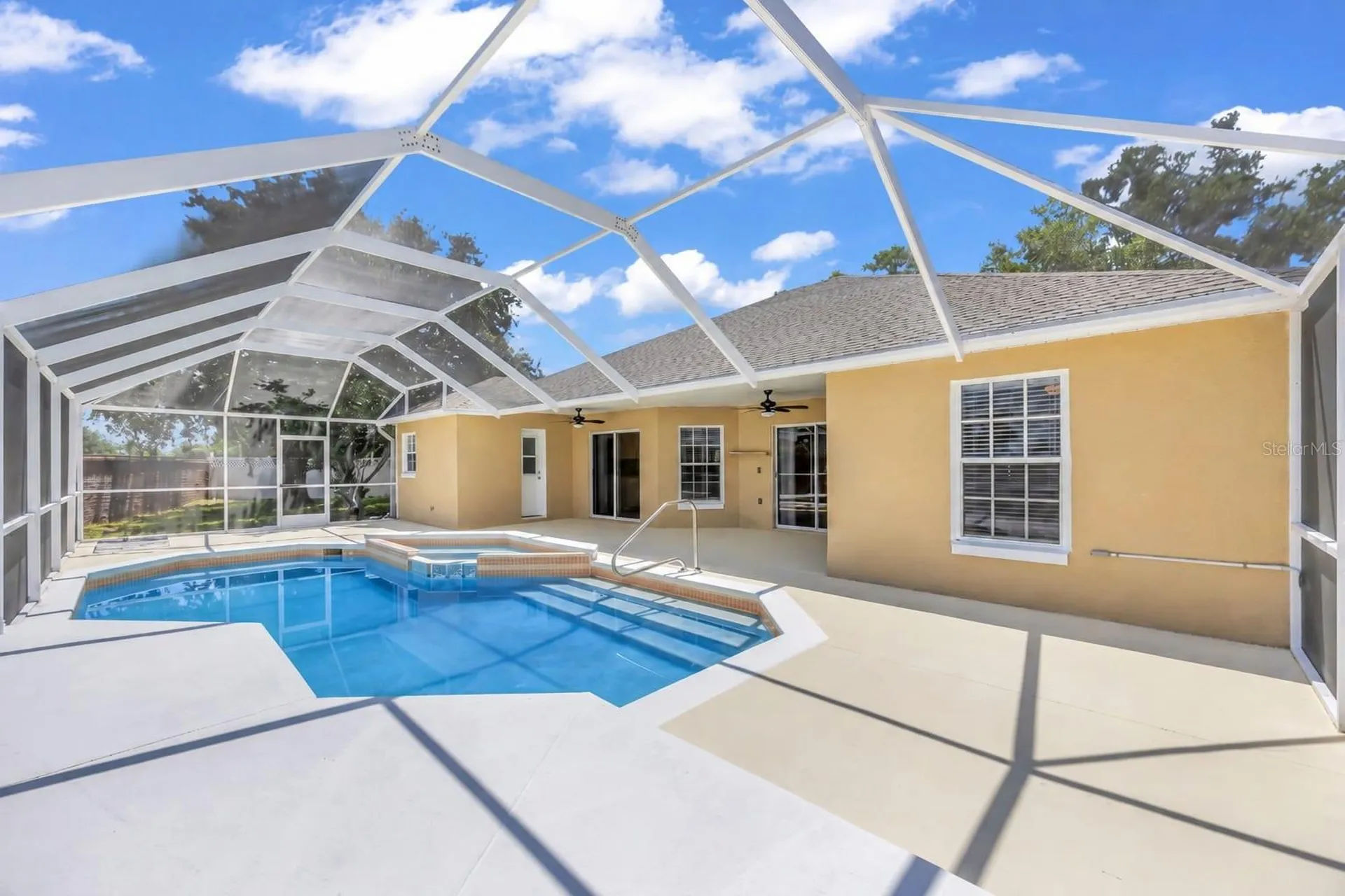 2910 Lotus Court Kissimmee FL 34747