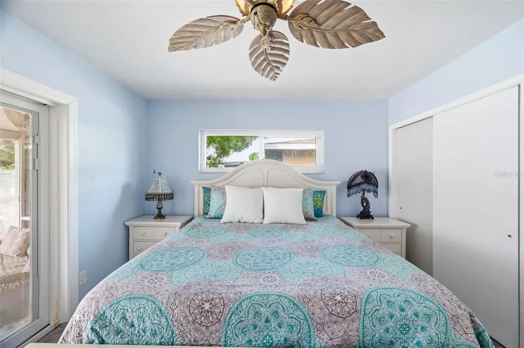 6765 3rd Avenue N St Petersburg FL 33710