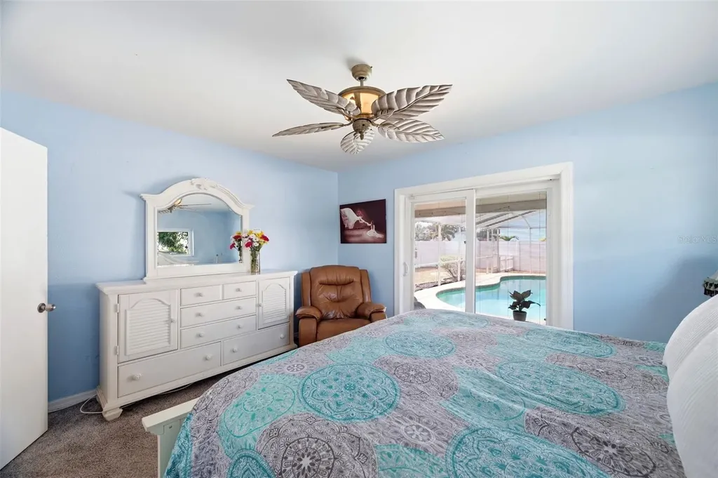 6765 3rd Avenue N St Petersburg FL 33710