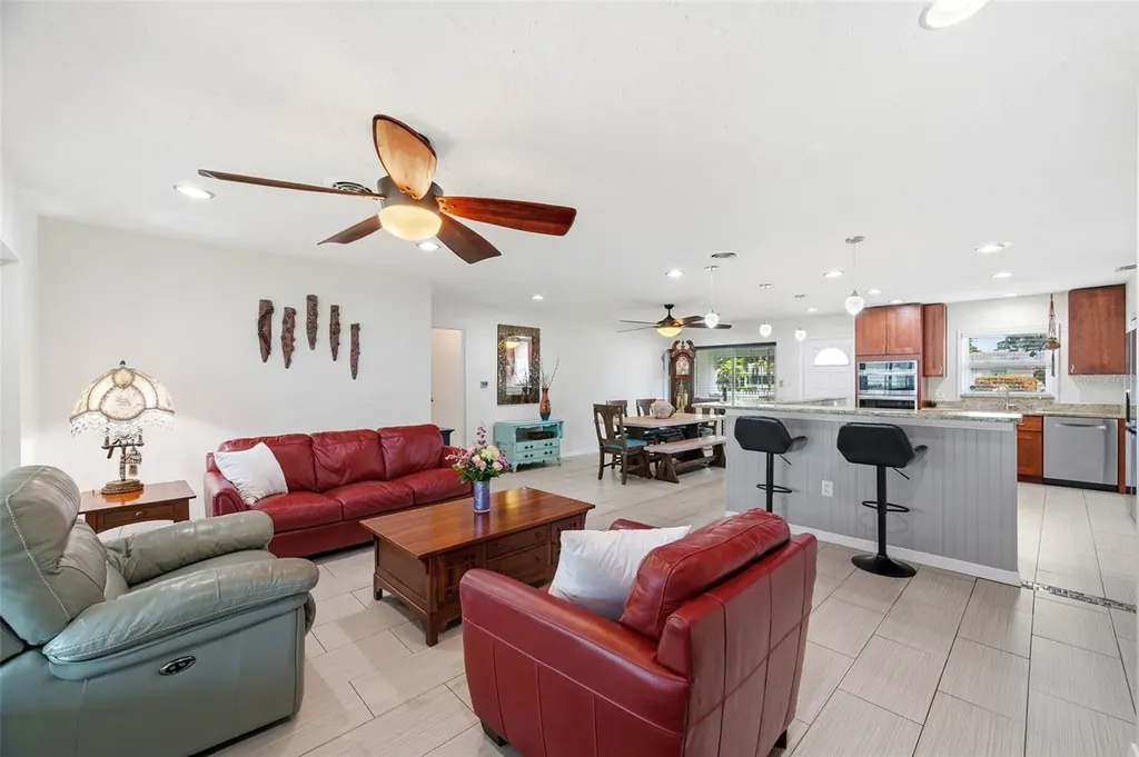 6765 3rd Avenue N St Petersburg FL 33710