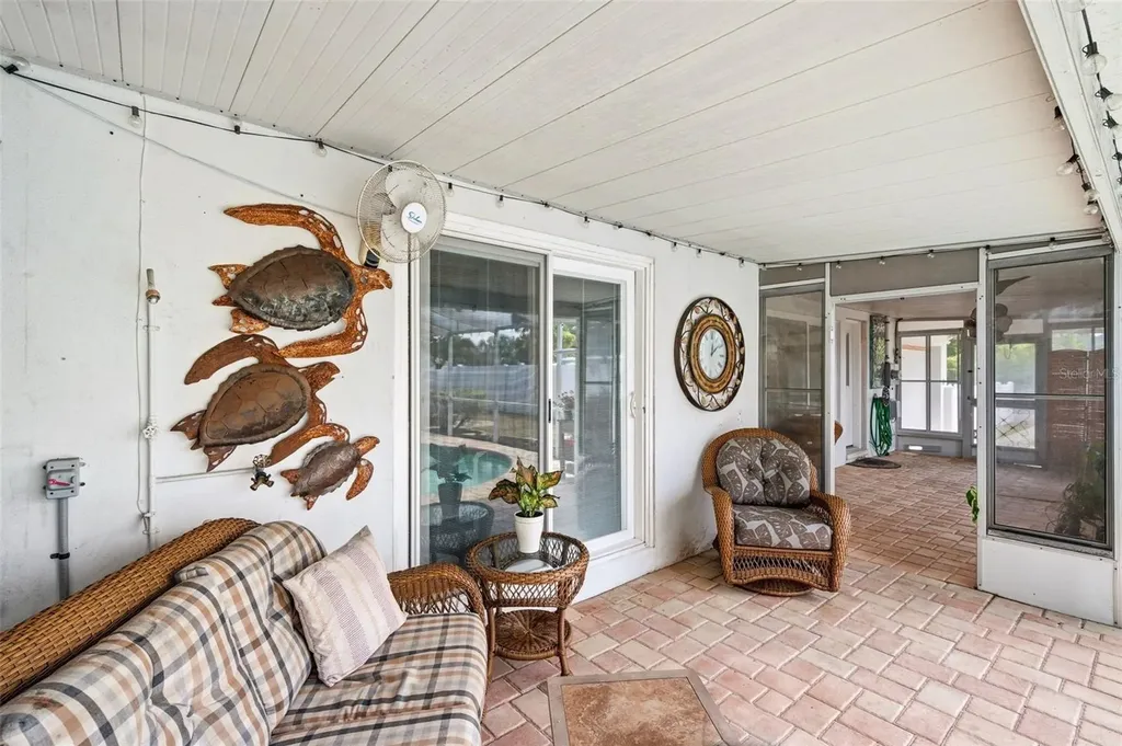 6765 3rd Avenue N St Petersburg FL 33710