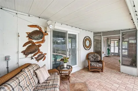 6765 3rd Avenue N St Petersburg FL 33710