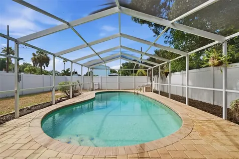 6765 3rd Avenue N St Petersburg FL 33710