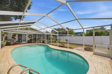 6765 3rd Avenue N St Petersburg FL 33710
