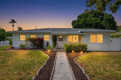 6765 3rd Avenue N St Petersburg FL 33710