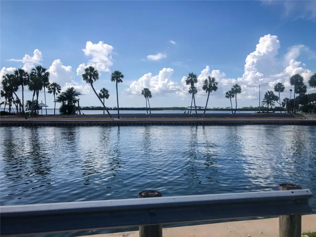 4851 W Gandy Boulevard Tampa FL 33611