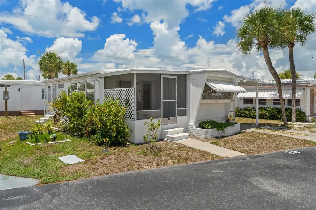 4851 W Gandy Boulevard Tampa FL 33611