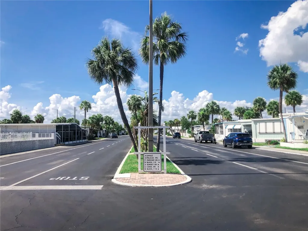 4851 W Gandy Boulevard Tampa FL 33611