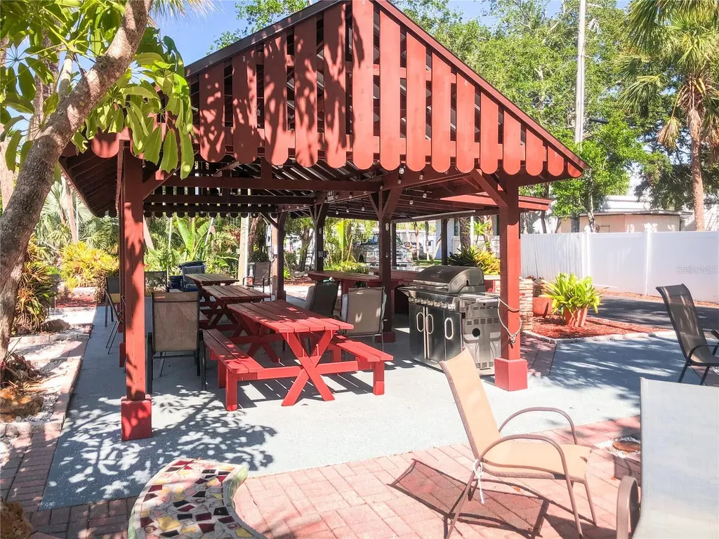4851 W Gandy Boulevard Tampa FL 33611
